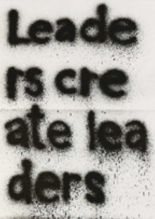 Kanye West, a Torino in mostra tweet rapper che sfida Trump