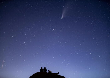 La cometa Neowise dà spettacolo DIRETTA ALLE 21,30