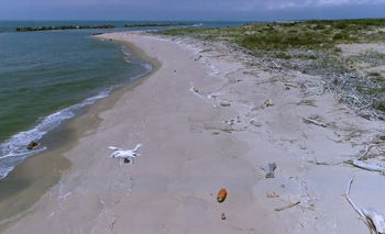 Mare: Cnr, drone in volo su Toscana a caccia di microplastiche  