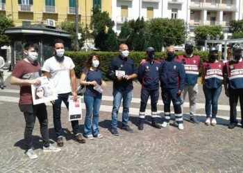 Mascherine gratis inviate a casa, consensi per iniziativa