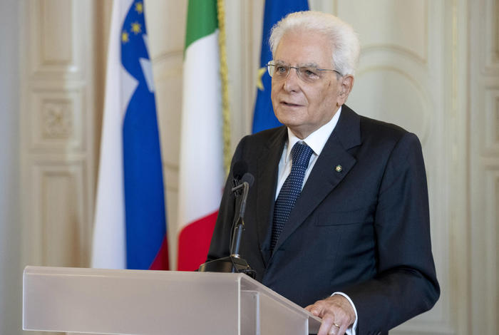Mattarella firma decreti Referendum e suppletive 20-21/9