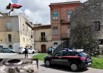 Melfi: ha in casa 35 grammi di marijuana, uomo arrestato