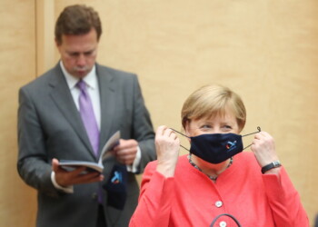 Merkel, per intesa Ue apertura a compromessi