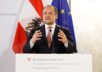Ministro Austria, colpito da misure Italia