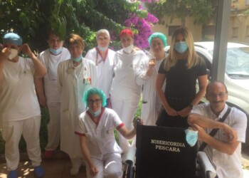 Misericordia Pescara dona sedia a rotelle a reparto hospice