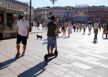 Mobilità: Bcg, monopattini, mercato potenziale da 30 mld dollari nel mondo  