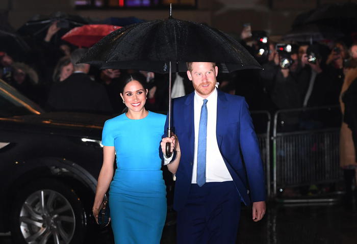 Nuove rivelazioni, ‘Meghan è la showgirl di Harry’