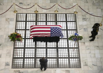 Obama, Bush e Clinton a funerali Lewis