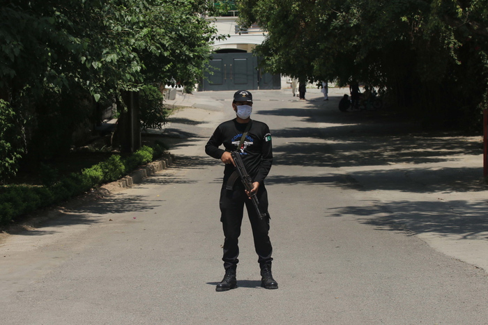 Pakistan: violenta bimba di 4 anni, arrestato adolescente