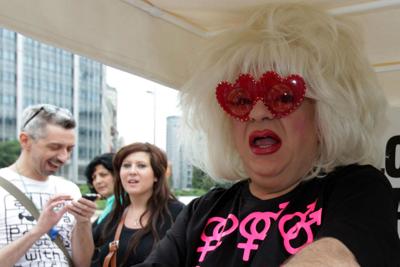 Platinette spacca i social: insulti e applausi su Twitter 