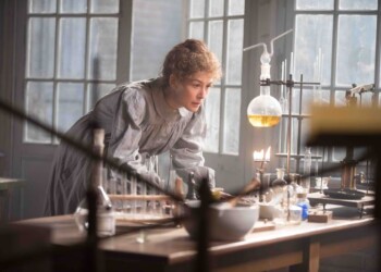 Radioactive, Rosamunde Pike è Marie Curie