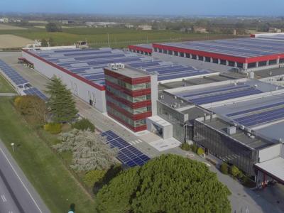 Detersivi green, da Winni's nuovo ecoformato in plastica monomateriale