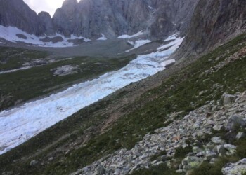 Valanga su sentiero sopra Courmayeur