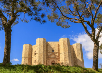 Viaggi d’arte – I misteri di Castel del Monte in Puglia