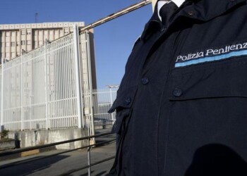 Violenze nel carcere di Torino, direttore tra indagati