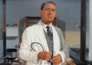 IL CINEMA IN PIAZZA: Omaggio ad Alberto Sordi,  proiezione de “Il Medico della Mutua” (1968, 99 min), di Luigi Zampa