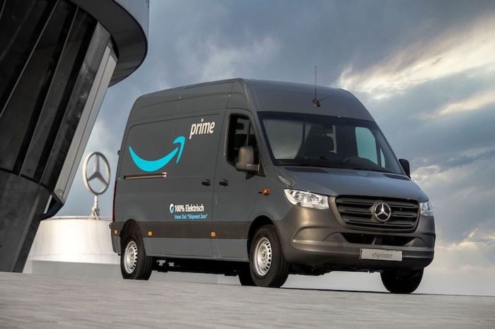 Amazon: 1.800 van elettrici Mercedes per consegne in Europa