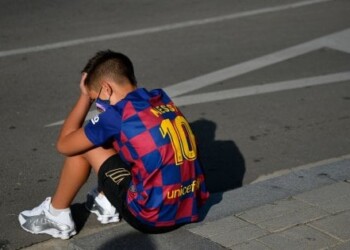 Barcellona, i tifosi ‘contro’ Messi: “Mai via gratis”