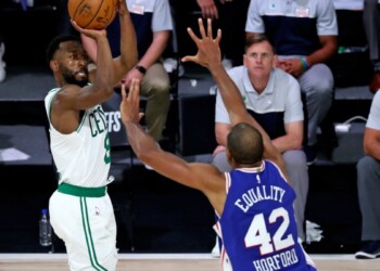 Basket, Nba: Boston e Toronto a un passo dalle semifinali di Conference