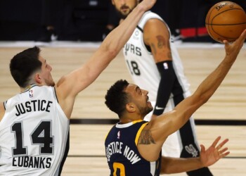 Basket Nba, San Antonio resta senza playoff dopo 23 anni. Memphis-Portland per l’ultimo posto