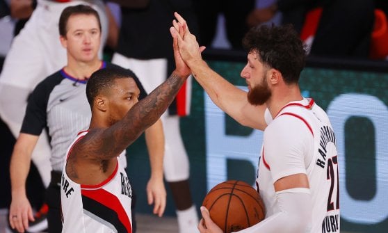 Basket Nba: San Antonio stende New Orleans, Melli dice addio ai playoff