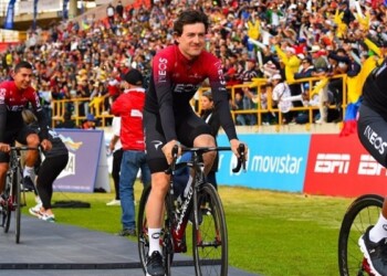 Basso positivo al Covid, la Ineos si ritira dal Campionato italiano