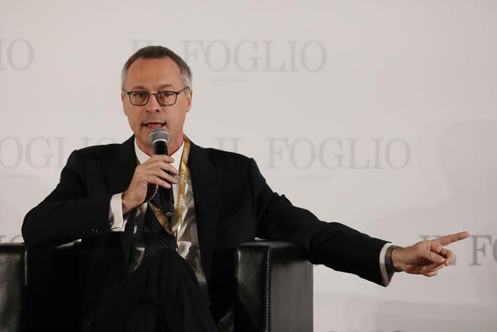 Bonomi a sindacati: rinnovo contratti ma siano rivoluzionari