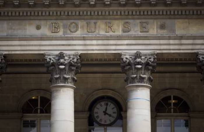 Borsa: Europa chiude in ribasso, Parigi -0,26%