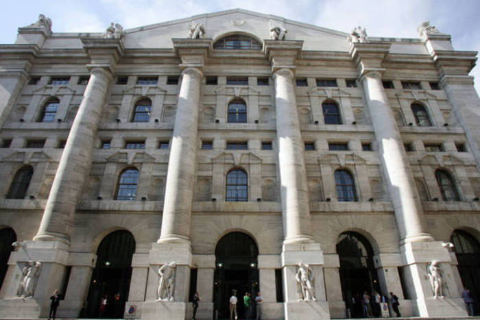 Borsa: Milano apre in calo (-0,29%)