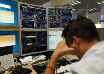 Borsa: Milano gira in rosso (-0,05%), deboli future Usa