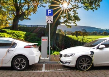 Con il 25% di auto elettriche, in Usa risparmi per 17 miliardi all’anno