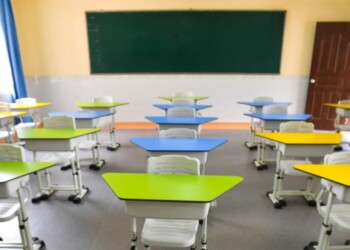 Covid, firmato il protocollo sicurezza con le regole per il rientro a scuola