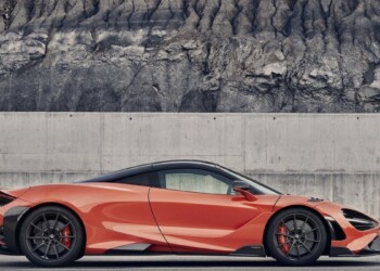 Decisione storica della McLaren: “Stop ai motori a benzina. Dal 2030, solo quelli elettrici”