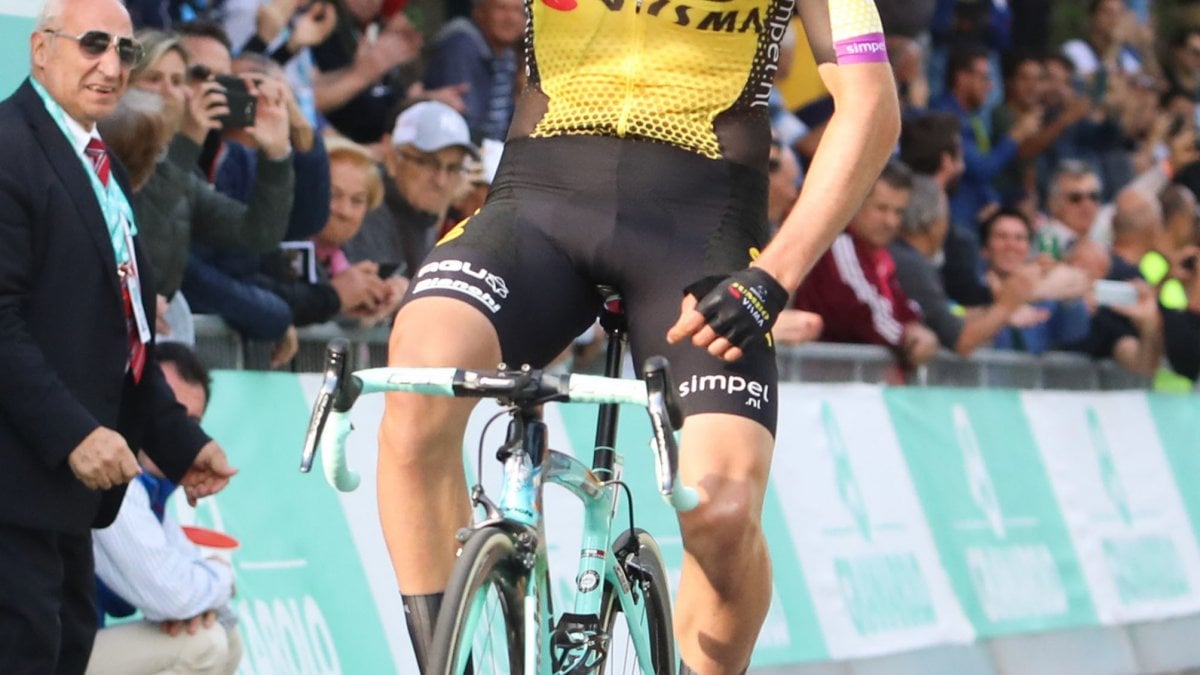 Delfinato, Roglic mette tutti in fila sul Col de Porte