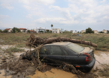 Grecia, disastrosa alluvione vicino Atene, numerose vittime. Meteo estremo fuori controllo