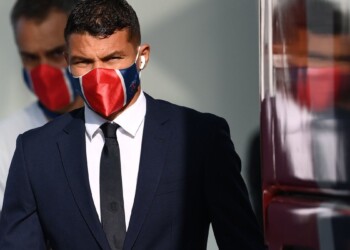 Mercato: Thiago Silva vicino alla Fiorentina, la Lazio chiude per Muriqi