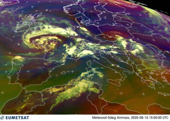 Meteo che cambia rapidamente in Italia, prossime ore forti temporali al Nord Italia