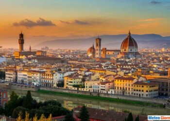 Meteo FIRENZE: CALDO al top, da domenica inizia il cambiamento