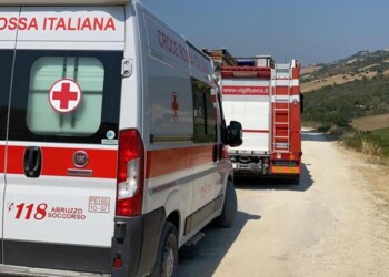 Minaccia suicidio da viadotto A14: salvato,riapre autostrada