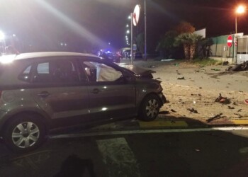 Motociclista morto a Taggia, auto a fuoco salvi occupanti
