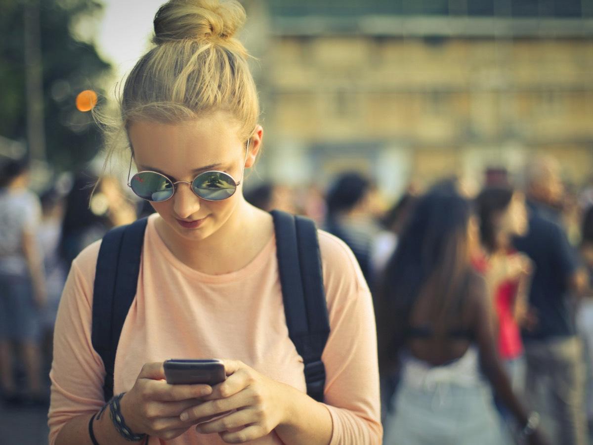 Oltre 9 italiani su 10 hanno lo smartphone sempre in mano,anche durante le vacanze