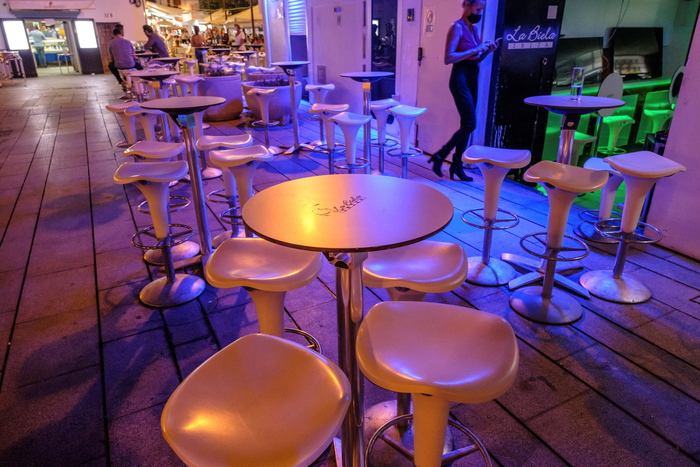 Oms ai giovani, ‘diffondete divertimento non il virus’