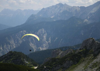 Precipita con parapendio in val Badia, è grave
