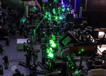 ‘Scolpiti’ impulsi laser ultrabrevi per studiare la materia