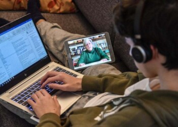 Scuola, le mamme lavoratrici bocciano la didattica a distanza
