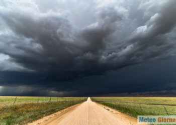Sfuriata di TEMPORALI in arrivo domenica: NUBIFRAGI e GRANDINE, ecco dove