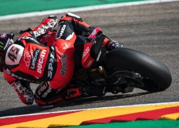 Superbike, Gp Aragon: Redding vince gara 1 e si prende la testa della classifica