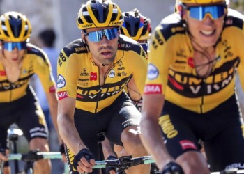 Tour, sfida tra corazzate: per ora Jumbo batte Ineos 5-3