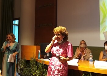 A LUCIA VEDANI, FONDATRICE E PRESIDENTE DI CASAMICA, IL PREMIO PAVONCELLA 2020 PER L’IMPEGNO NEL SOCIALE