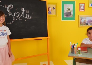 “Primo giorno di scuola”: il Coro dell’Antoniano festeggia il ritorno sui banchi di scuola